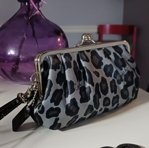 Coach ocelot wristlet black gray leopard kiss lock